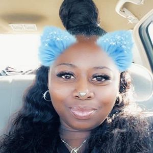 Meet your Posher, Alva